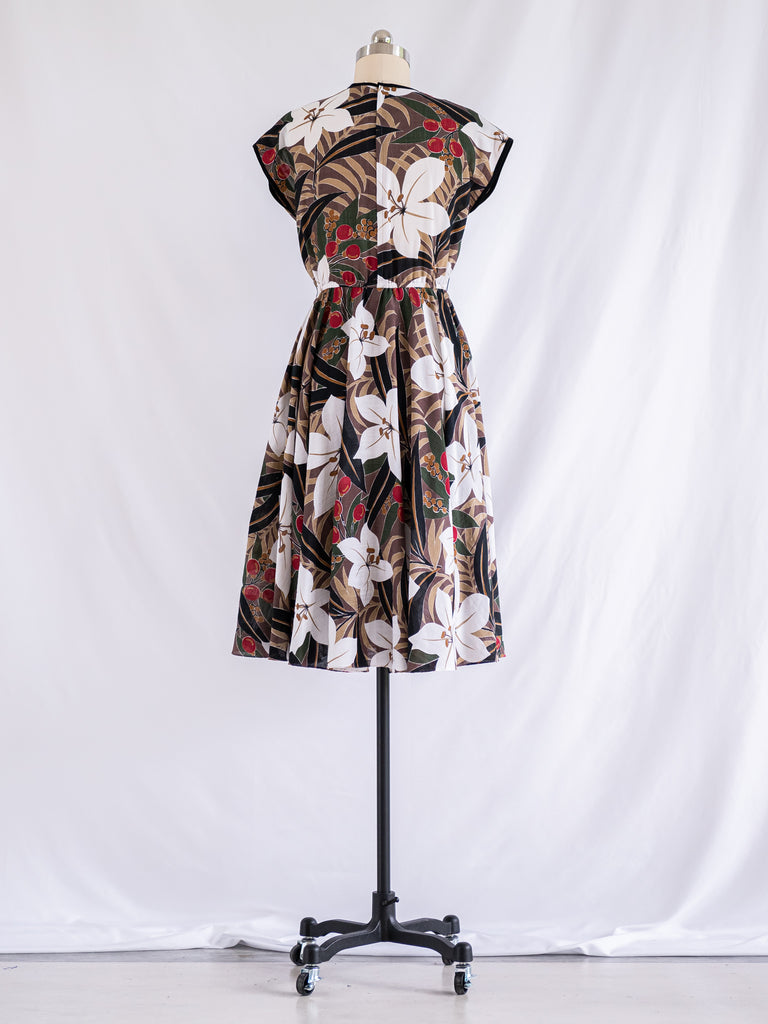 Vintage Bold White Floral and Leaf Print Brown Midi Dress