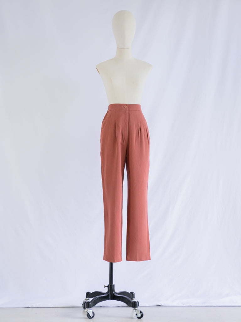 Vintage Women Pants/ Red Pants/ Soft Shimmer Silky/ Relaxed High Rise  Trousers/retro Women's Pants/ Vintage Hipster/ Size Small/ UK 8/ EU 36 