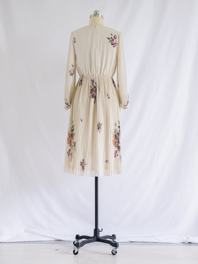 Vintage Chiffon Cream V-neck Floral Print Pleated Midi Dress