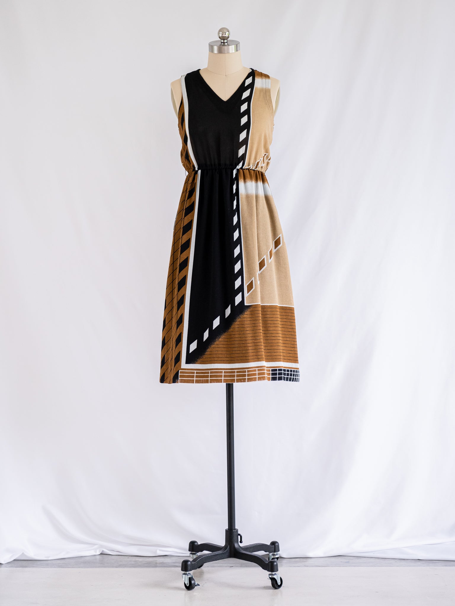 Vintage Polyester Black and Brown Sleeveless Midi Dress
