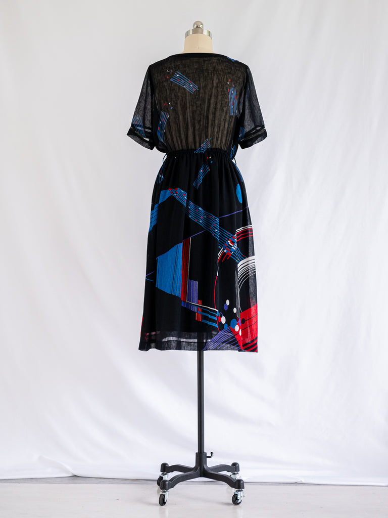 Vintage Black Abstract Stripe Print Half Sleeved Midi Dress