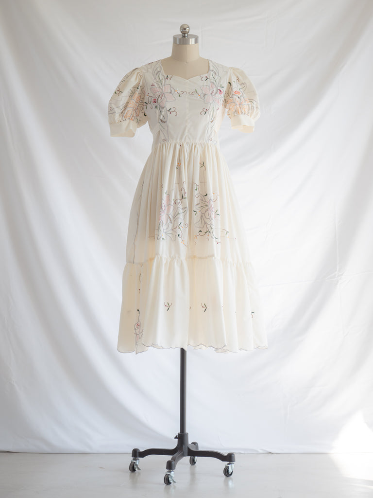 sugar and cream dress Cream Short Sleeve Floral Pattern Dress Sugar & Spice
