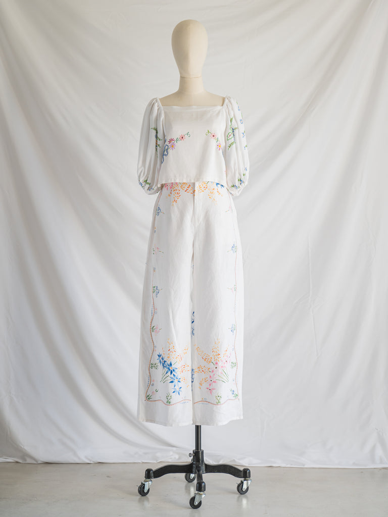 Vintage Floral Embroidery White Wide-Leg Square Neck Top Set