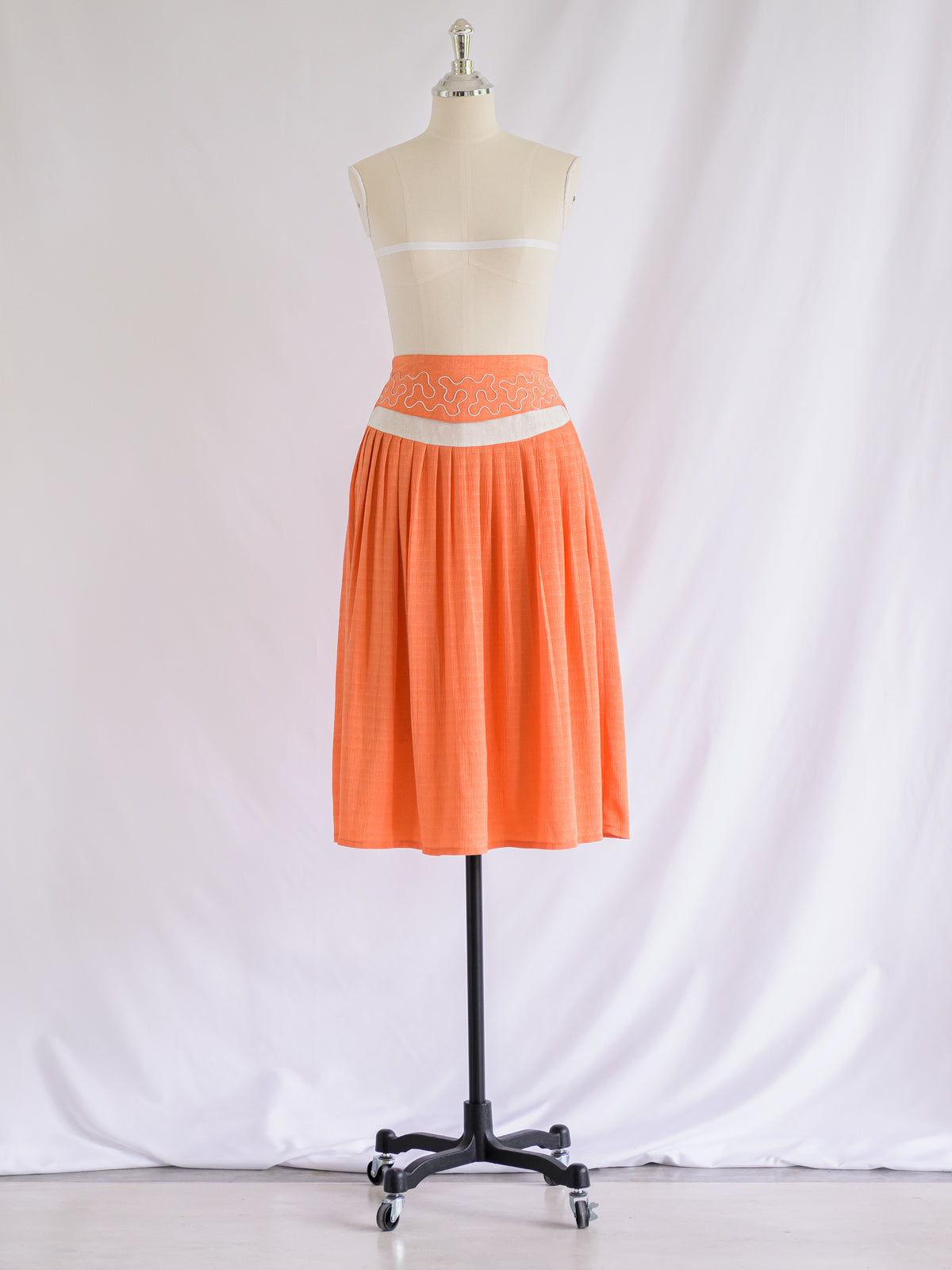 Sugar Cream Vintage Chiffon Orange Hook Closure Skirt