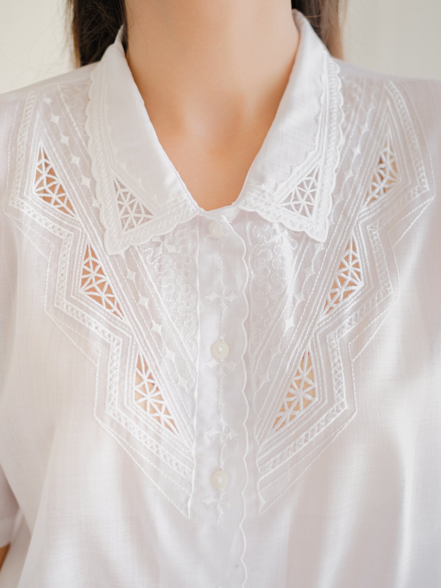 White embroidered vintage blouse