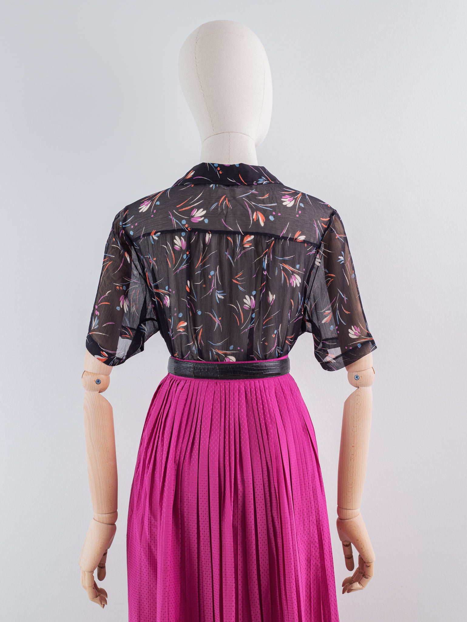 Floral chiffon vintage blouse