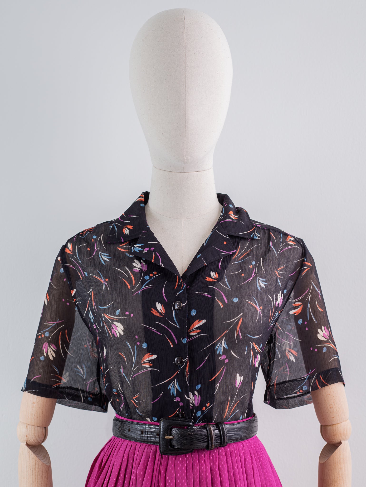 Floral chiffon vintage blouse