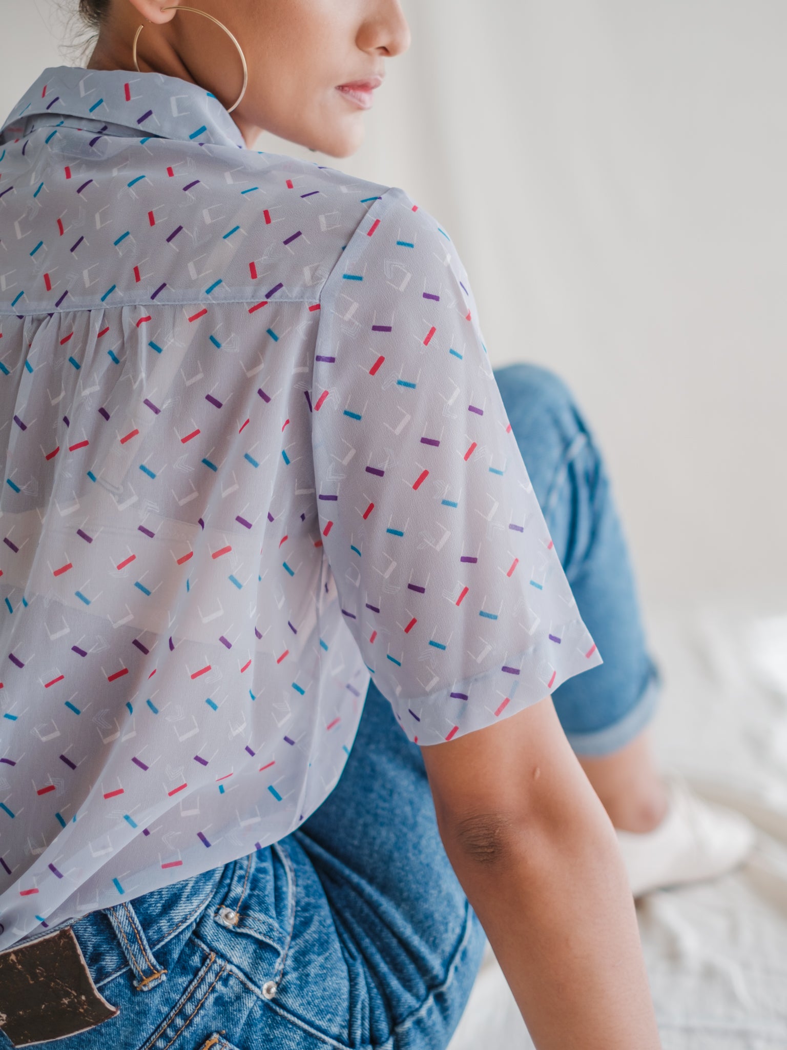Abstract print short sleeve vintage blouse