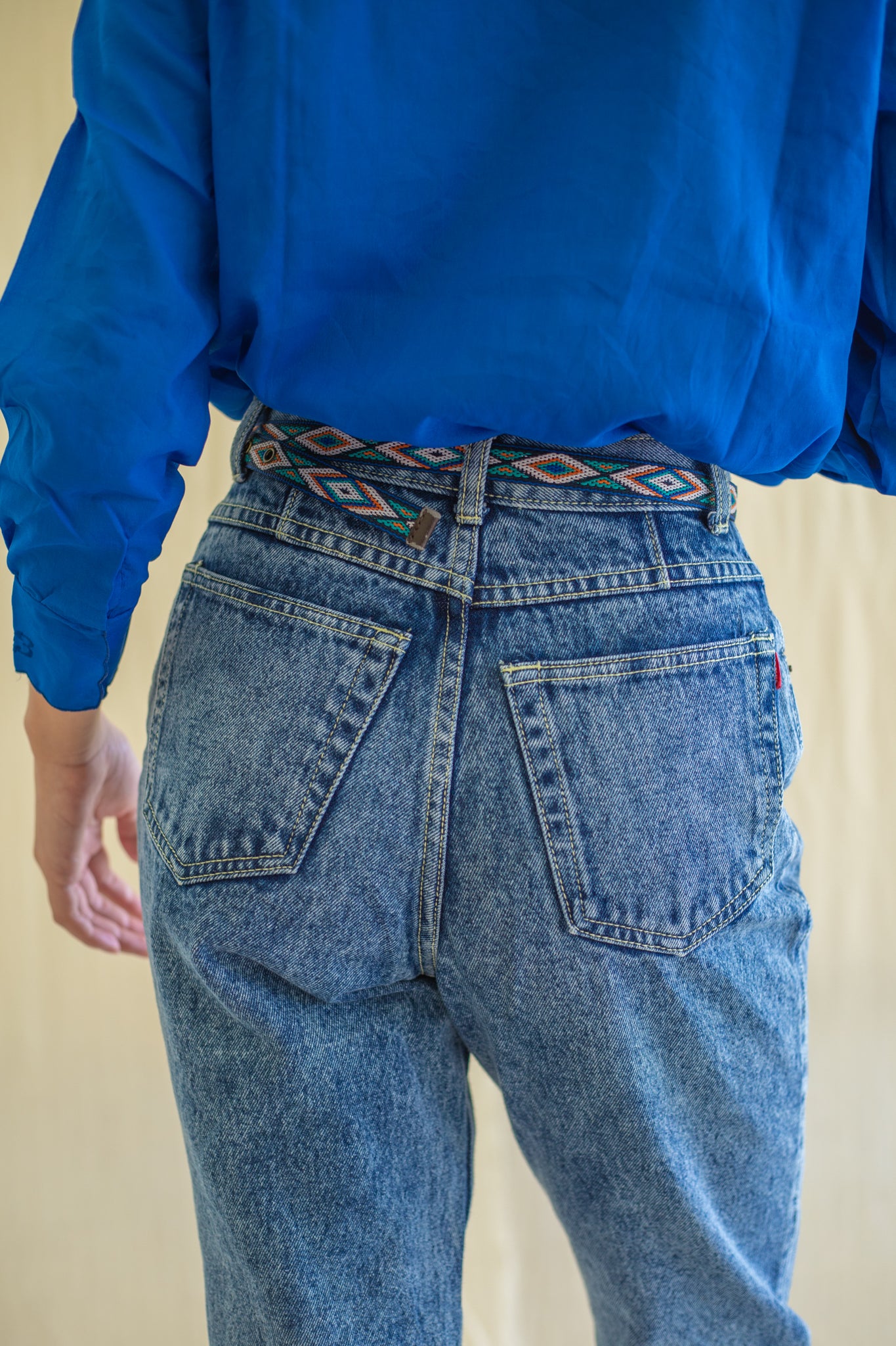 Washed high-waisted vintage denim pants