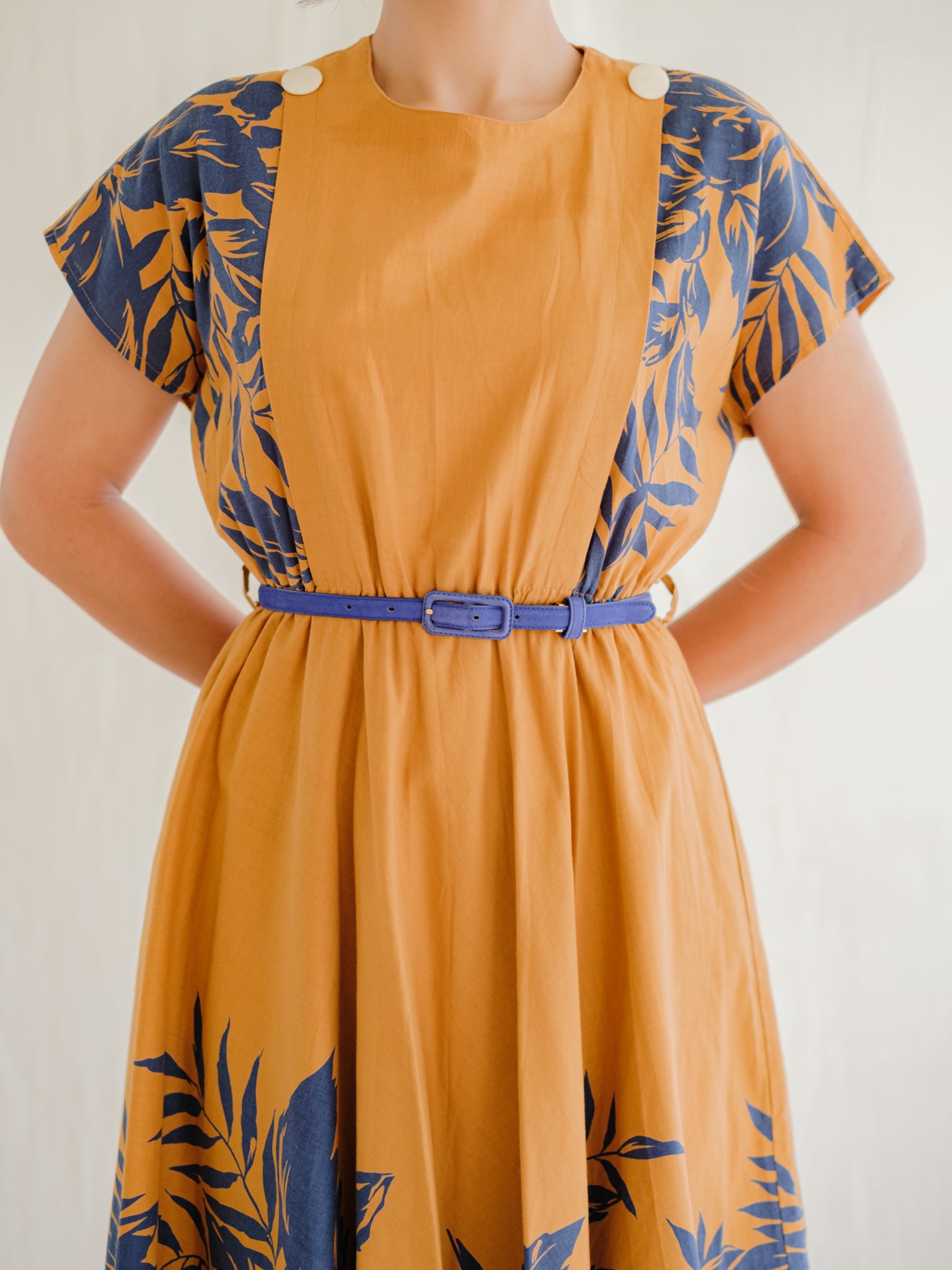 Brown leaf print cotton dress