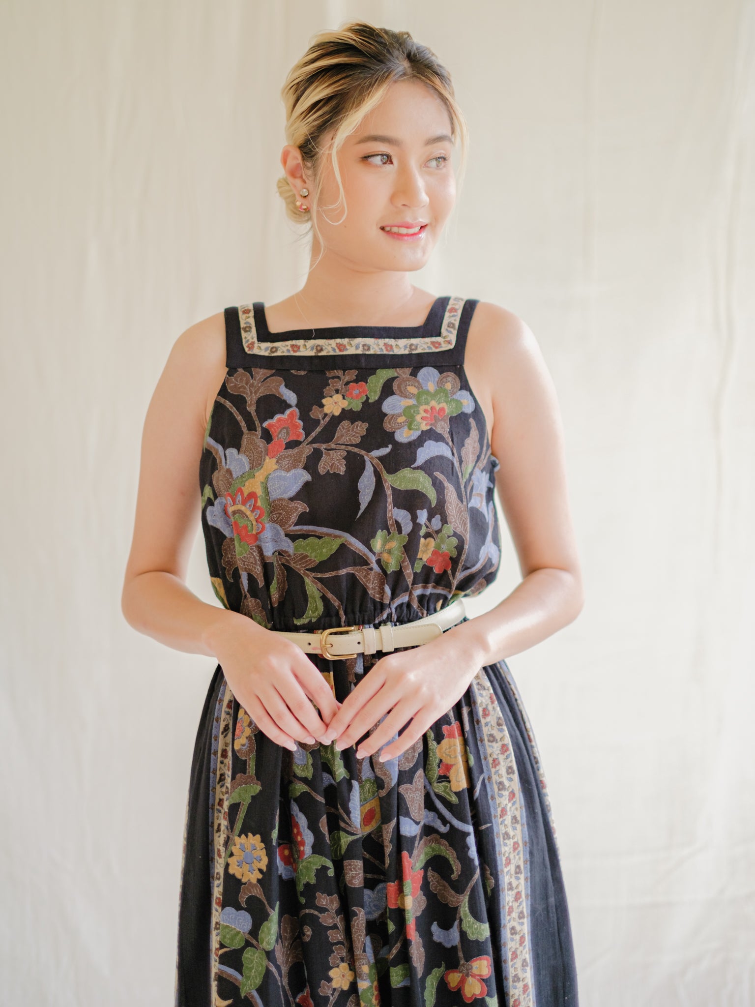 Floral wide strap vintage dress