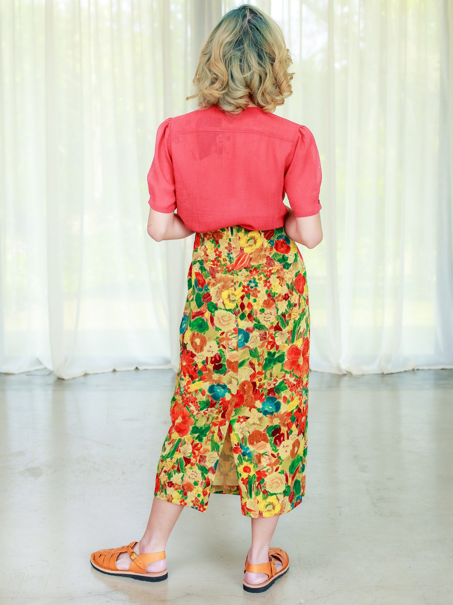 Vintage 80s Floral print front pleated vintage pencil skirt