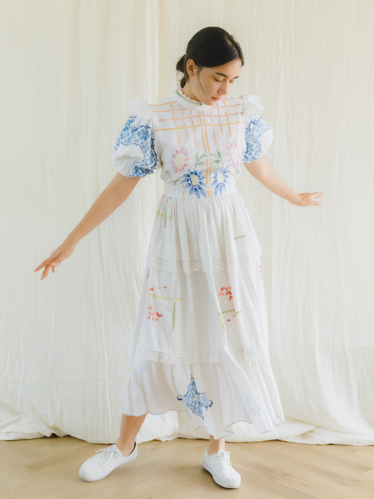 SUGARCREAM_REDESIGN_CHECKED_PATTERN_WHITE_MAXI_DRESS_1