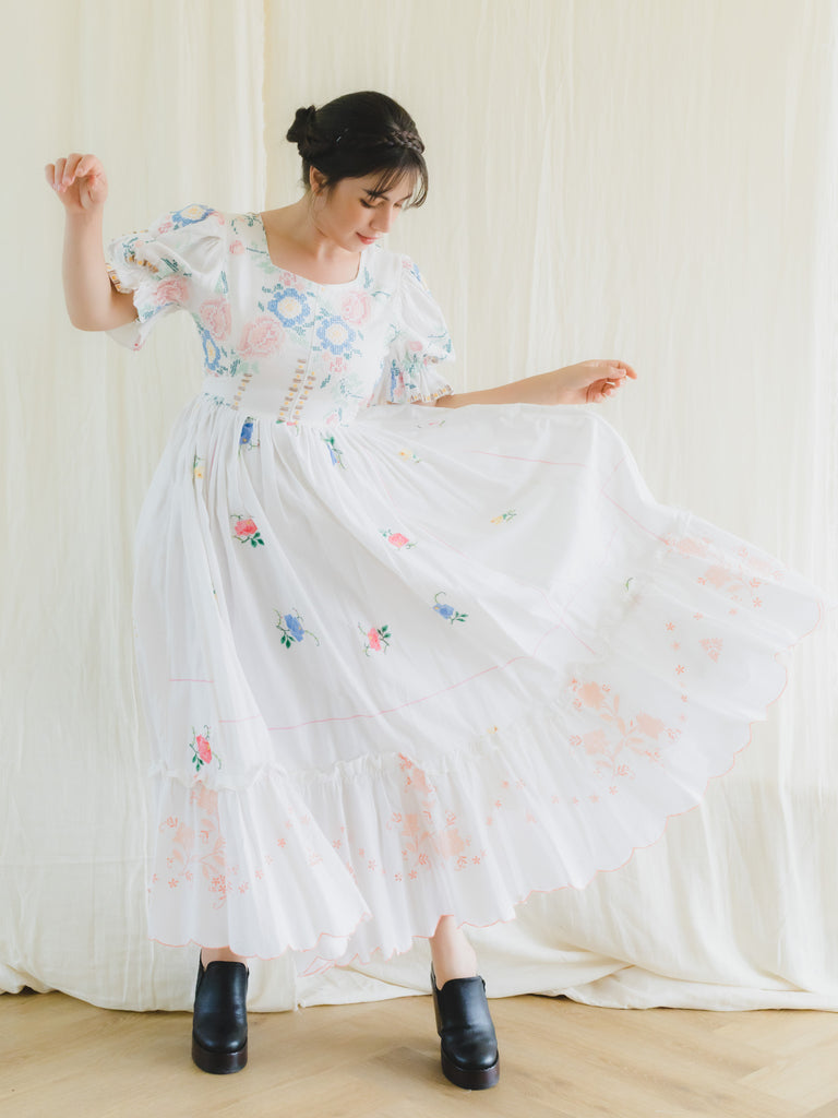 Sugar Cream Re-Dress Upcycled Linen Patchwork Embroidery Maxi Dress Sugar Cream Re-Dress Upcycled Linen Patchwork Embroidery Maxi Dress