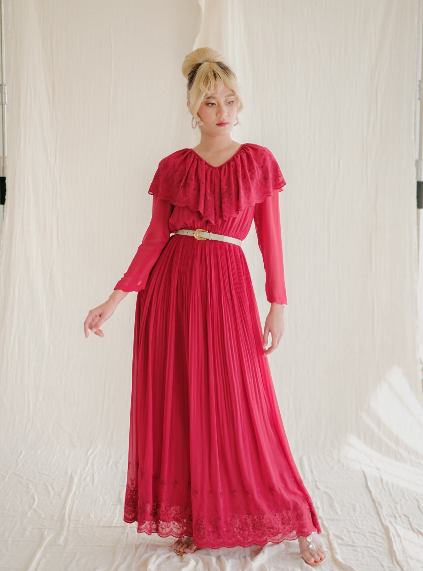 Red long sleeve vintage evening gown