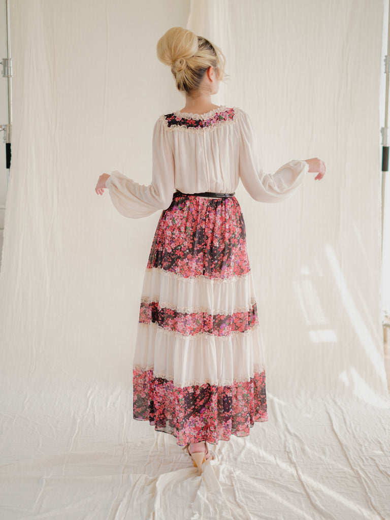 Square Neck Floral Layer Vintage Gown