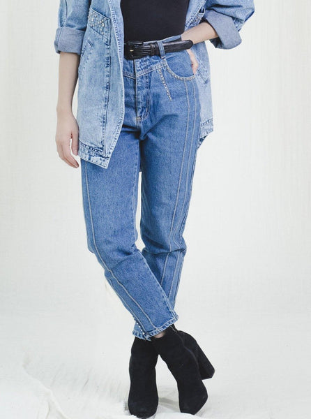 Vintage denim blue jean with patch on back pocket - Sugar & Cream Vintage