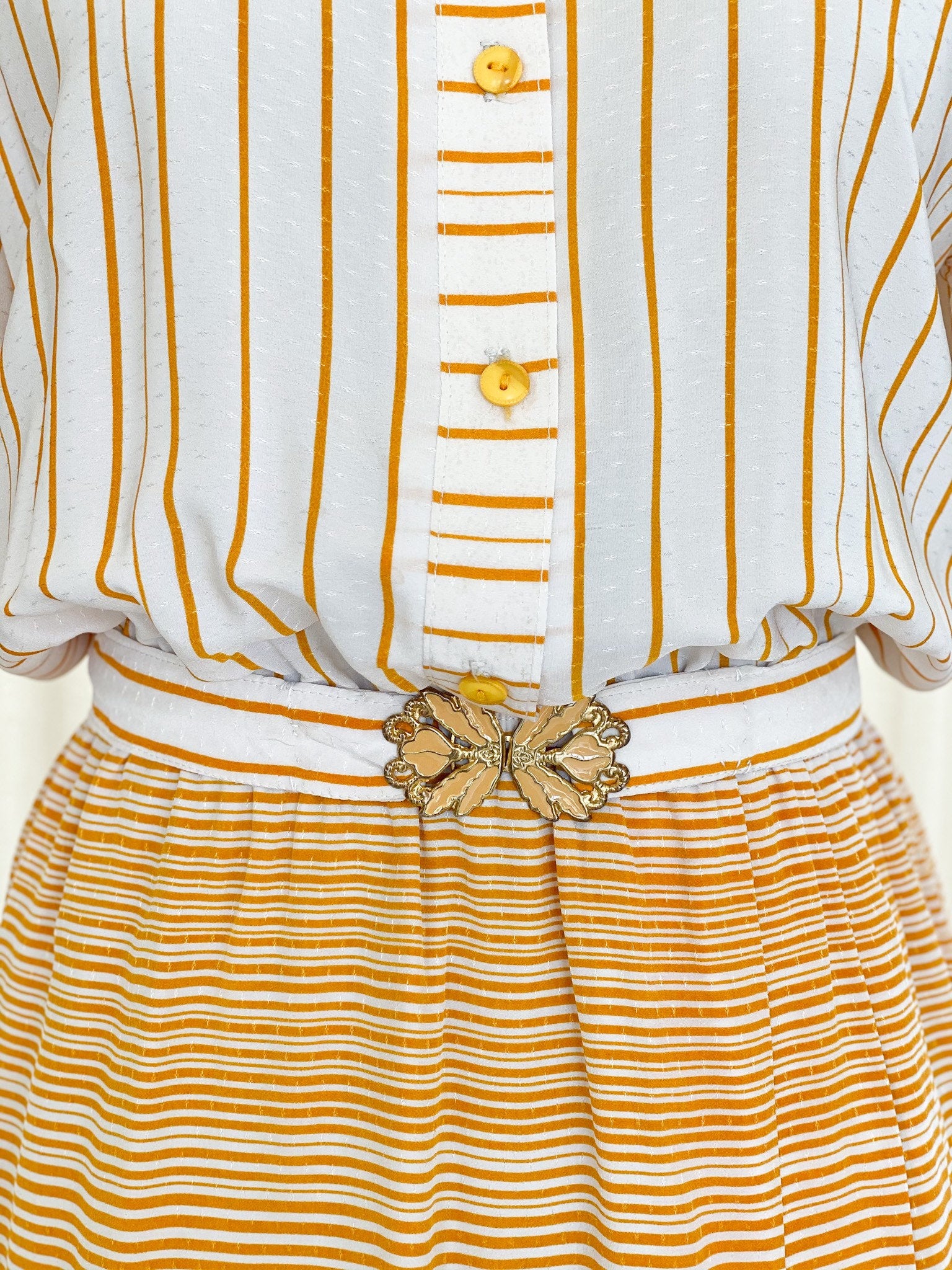 Yellow mustard short sleeve vintage dress